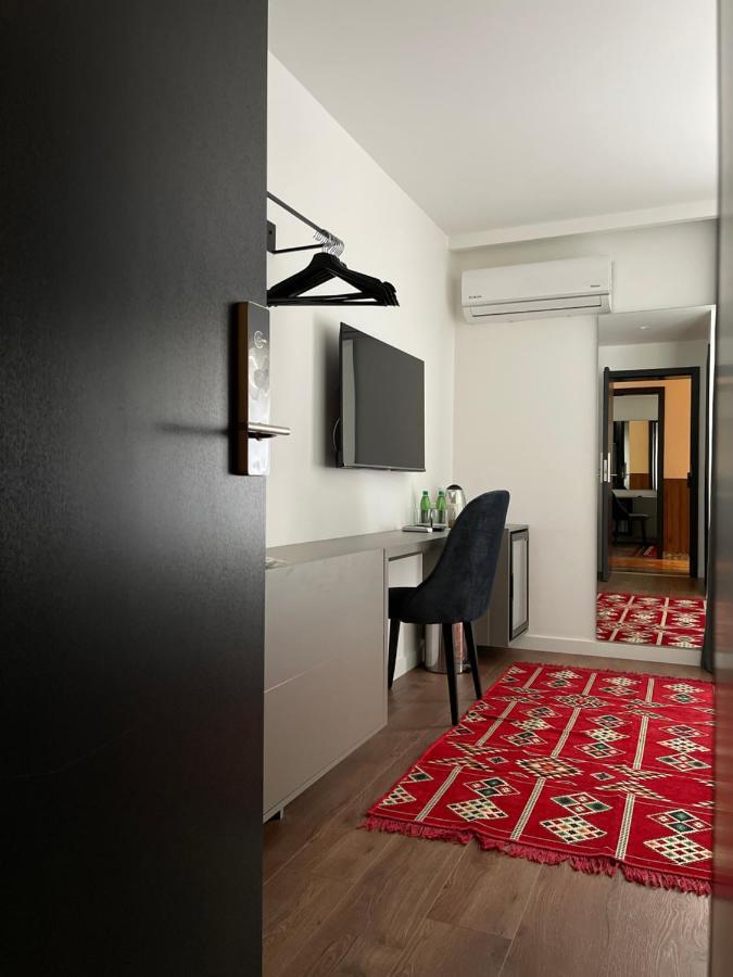 Etnomania Boutique Hotel Pristina Esterno foto