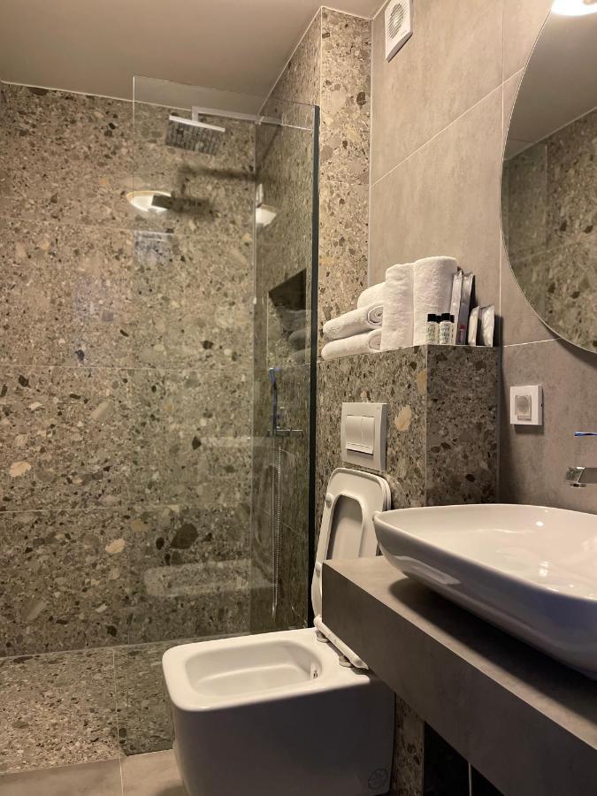Etnomania Boutique Hotel Pristina Esterno foto