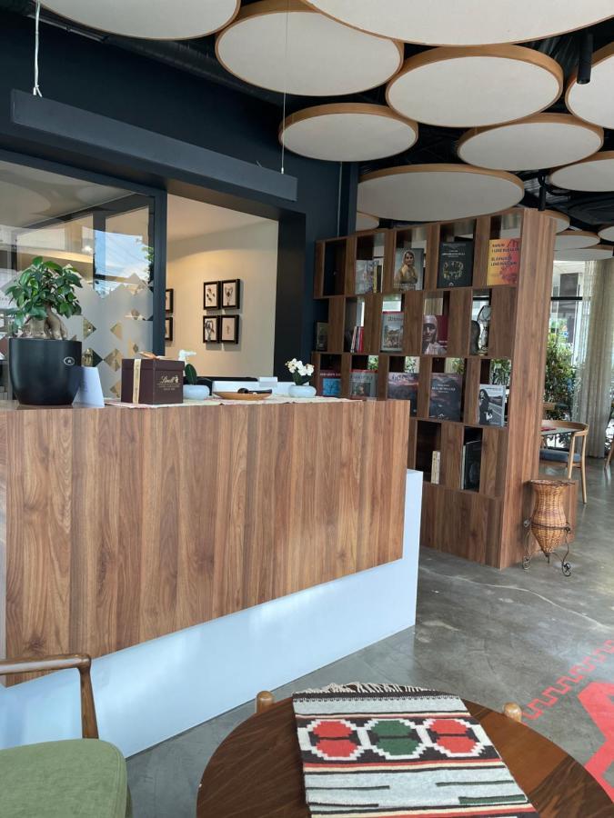 Etnomania Boutique Hotel Pristina Esterno foto