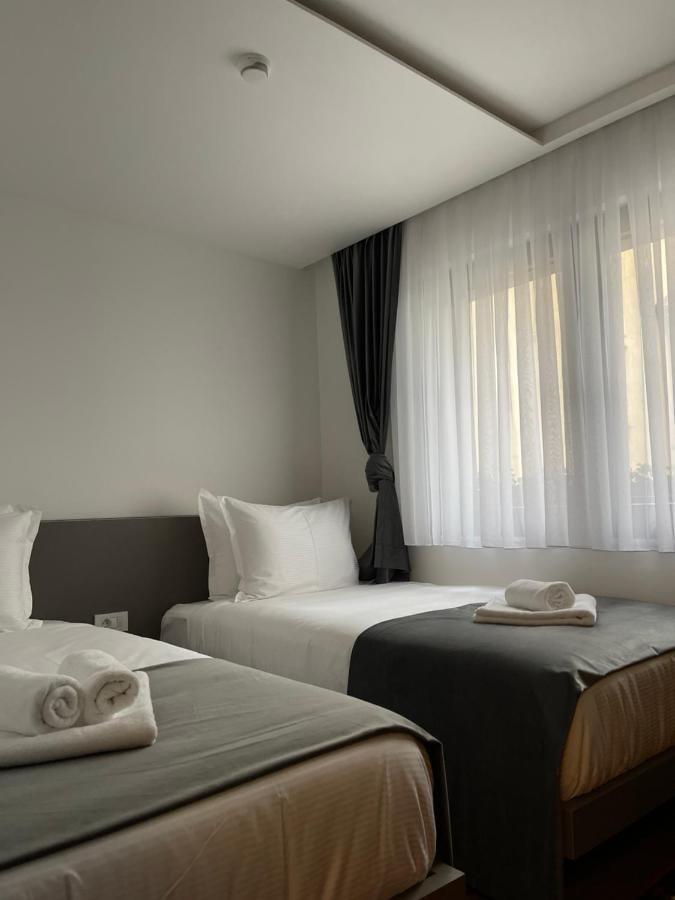 Etnomania Boutique Hotel Pristina Esterno foto