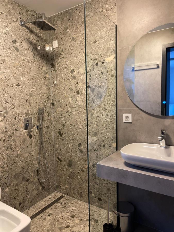 Etnomania Boutique Hotel Pristina Esterno foto